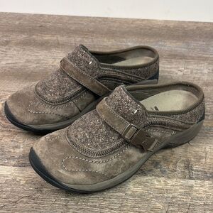 Merrell Women’s ENCORE SIDESTEP Clogs Size 7